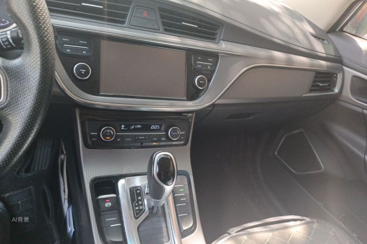 GEELY Emgrand GS 2017 car image #15