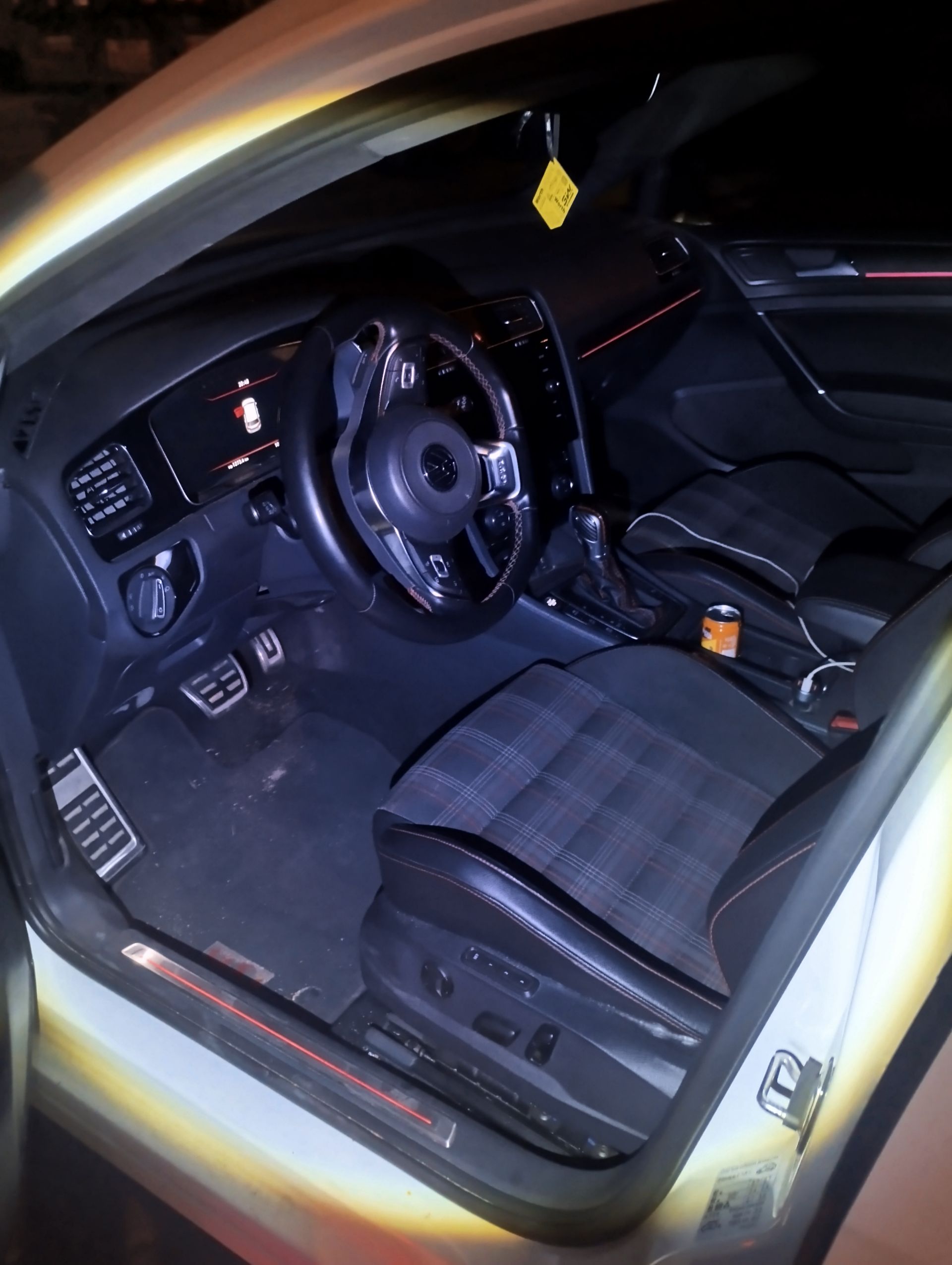 Volkswagen GolfGTI 2018 car image #3