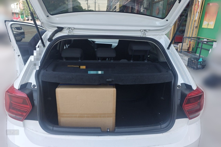 Volkswagen Polo 2022 car image #21
