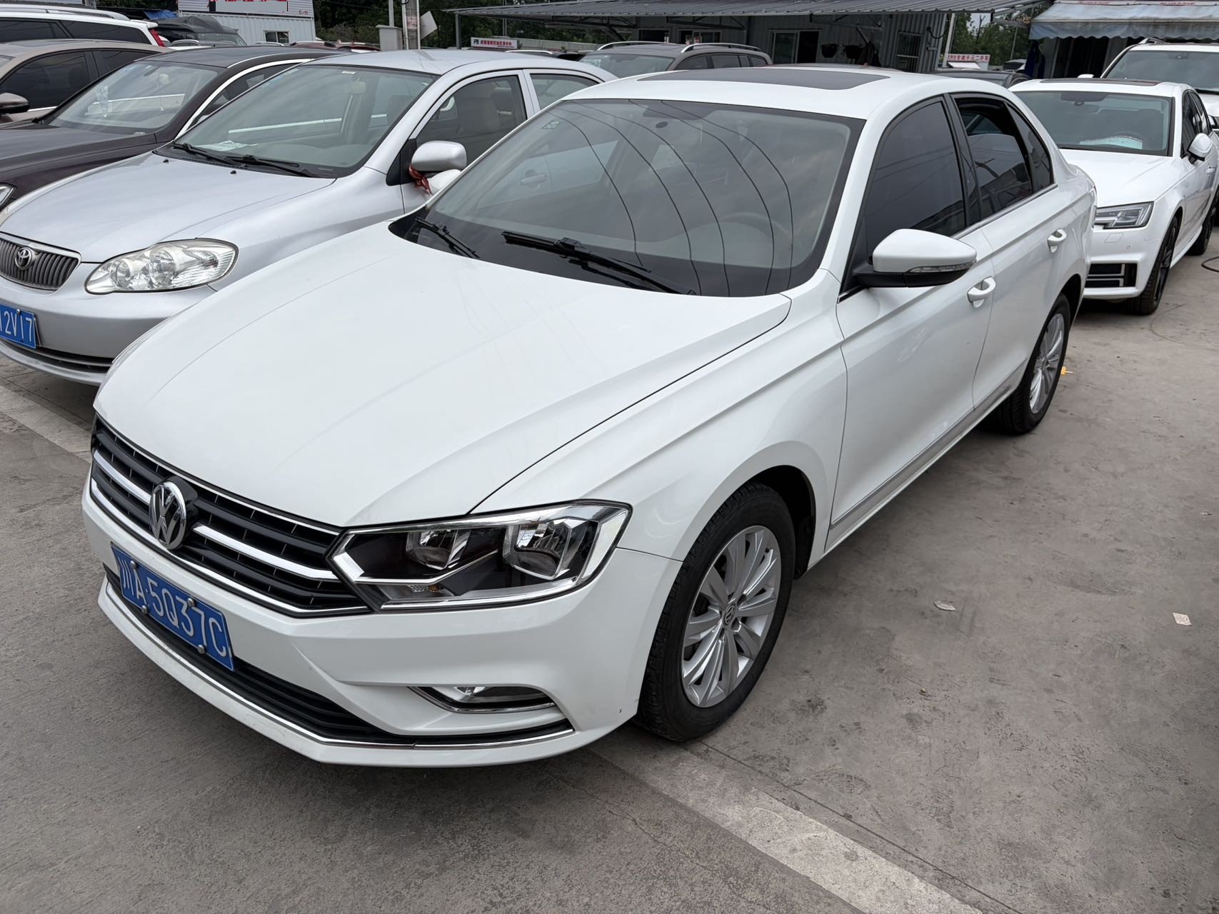 Volkswagen Bora 2016 Volkswagen Bora 2016 car image