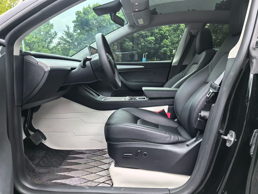 Tesla Model Y 2024 #7 Tesla Model Y 2024 immagine di auto #7