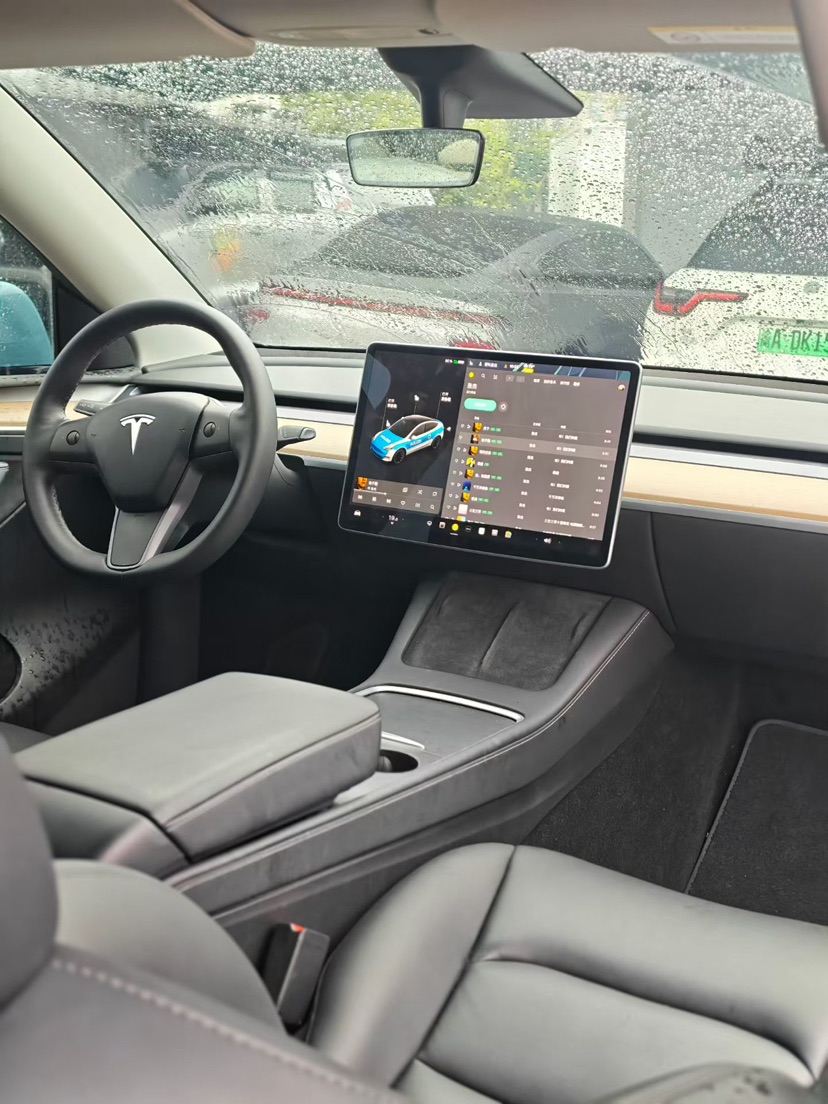 Tesla Model Y 2021 #5 Tesla Model Y 2021 car image #5