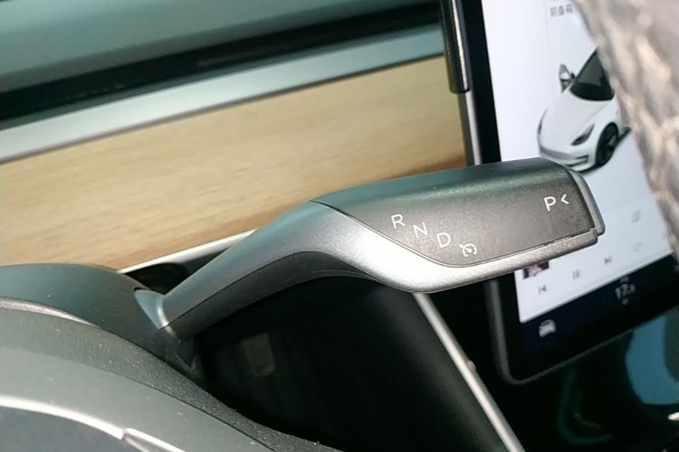 Tesla Model 3 2020 #14 Tesla Model 3 2020 car image #14