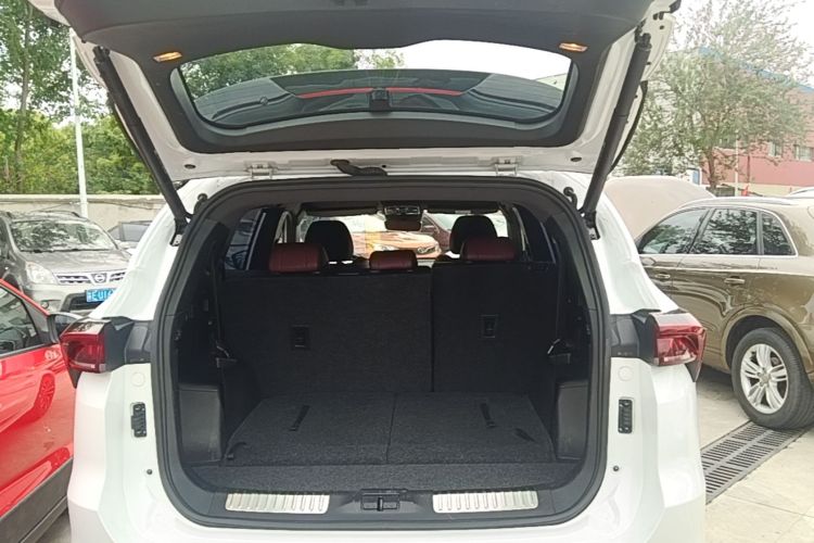 Jetour X70 PLUS 2022 car image #19