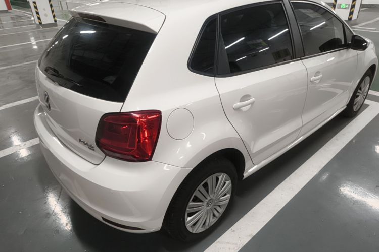 Volkswagen Polo 2018 car image #7