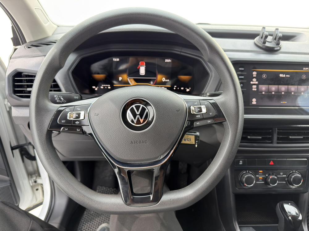 Volkswagen T-Cross 2023 immagine di auto #13