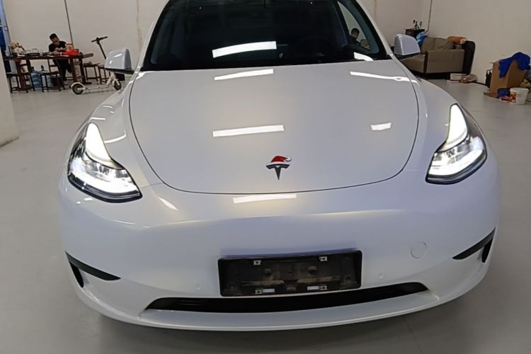 Tesla Model Y 2023 #3 Tesla Model Y 2023 car image #3