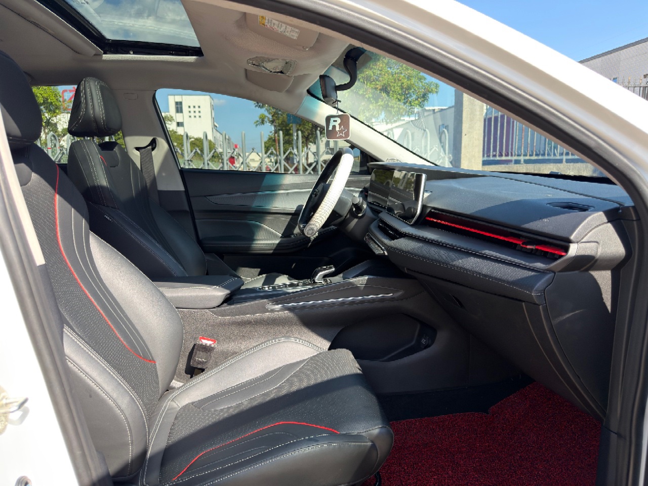GEELY Binray 2023 #4 GEELY Binray 2023 imagen de coche #4
