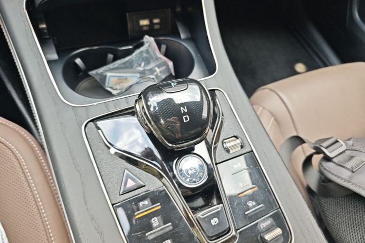 2022 car image #14