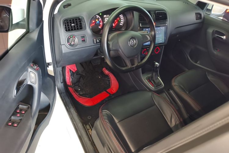 Volkswagen Polo 2017 #16 Volkswagen Polo 2017 car image #16