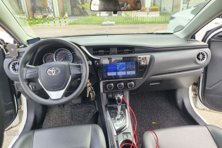 Toyota Corolla 2018 #11 Toyota Corolla 2018 car image #11