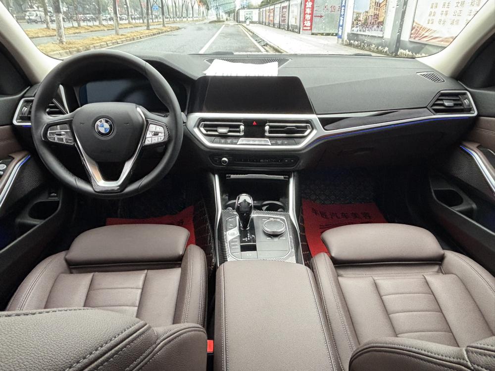 BMW 3 Series 2019 #7 BMW 3 Series 2019 car image #7