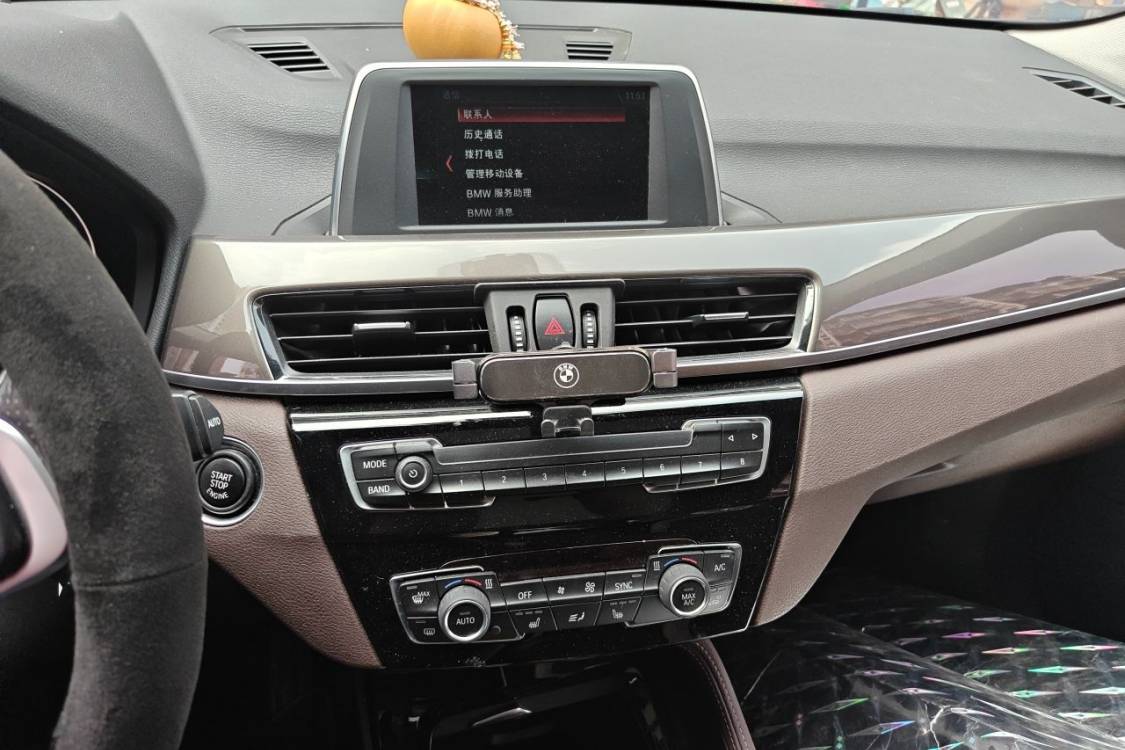 BMW X1 2018 #26 BMW X1 2018 car image #26