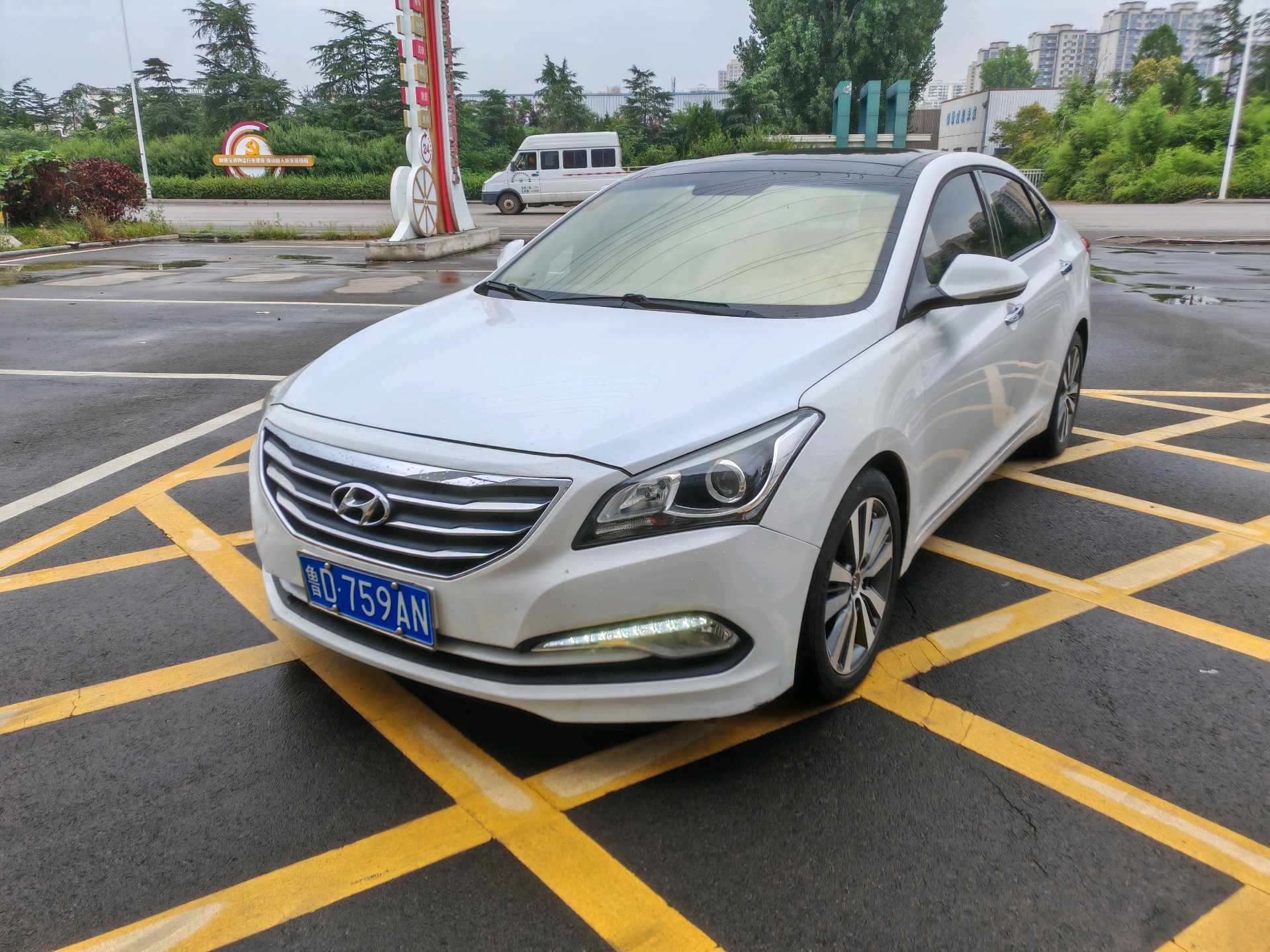 Hyundai Mistra 2017 Hyundai Mistra 2017 car image