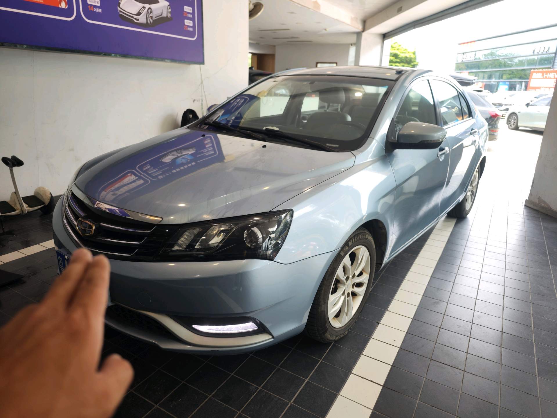 GEELY Emgrand 2014 GEELY Emgrand 2014 car image