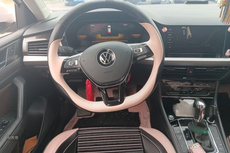 Volkswagen Lavida 2021 car image #12