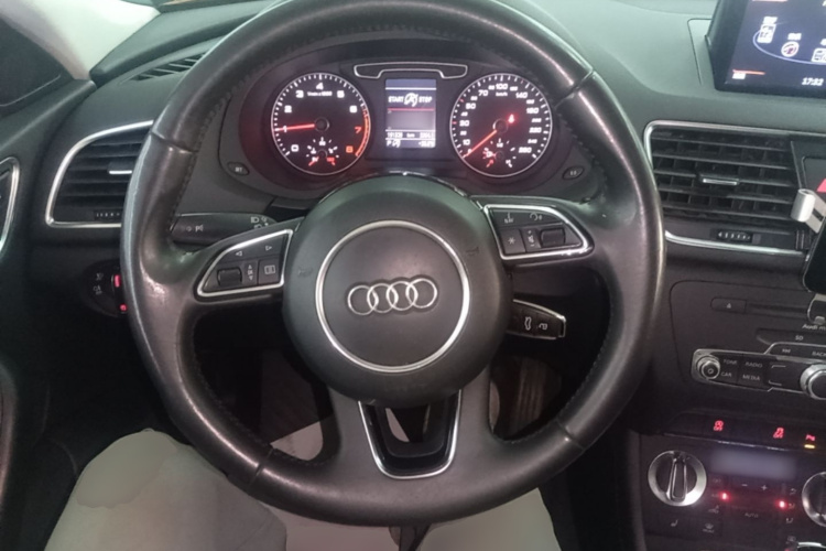Audi Q3 2015 #11 Audi Q3 2015 car image #11