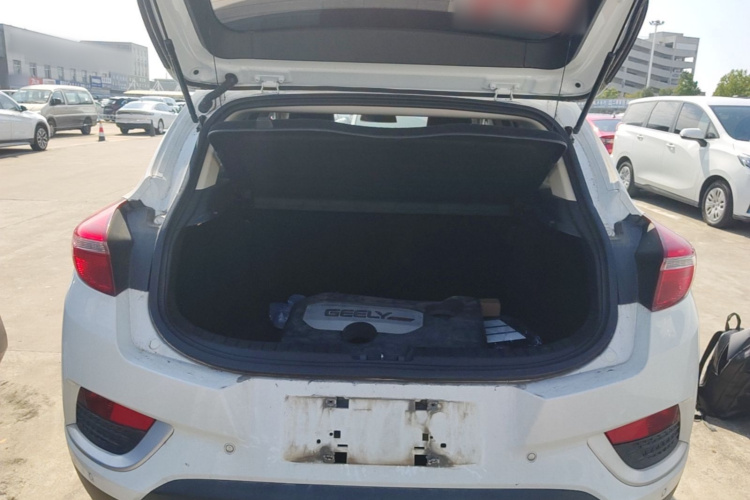 GEELY Emgrand GS 2018 immagine di auto #19