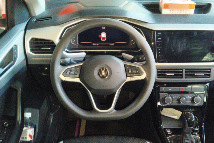 Volkswagen Tacqua 2023 #11 Volkswagen Tacqua 2023 car image #11