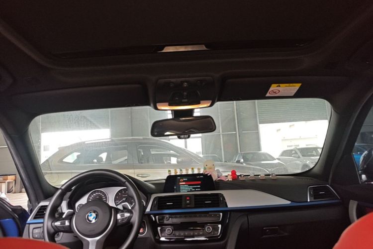 BMW 3 Series 2019 #18 BMW 3 Series 2019 car image #18