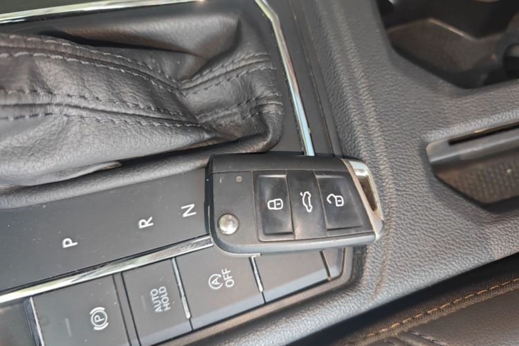 Volkswagen Lavida 2019 #9 Volkswagen Lavida 2019 car image #9