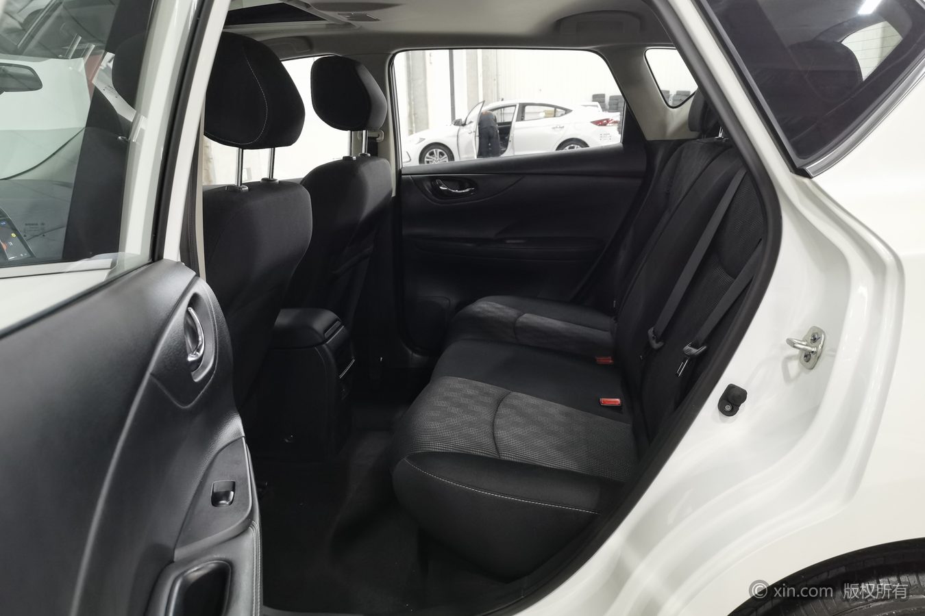Nissan TIIDA 2023 car image #16
