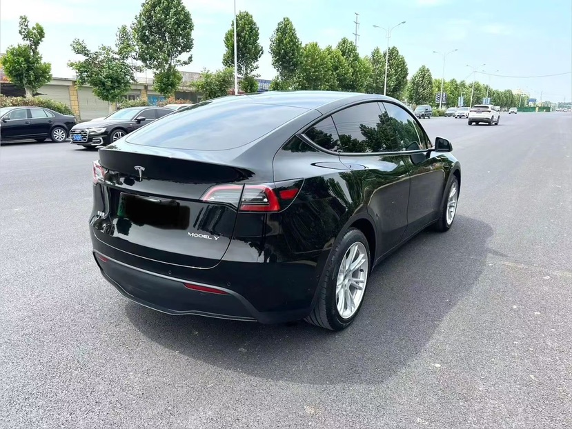 Tesla Model Y 2022 #6 Tesla Model Y 2022 car image #6