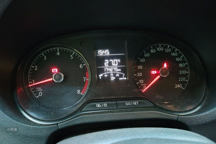 Volkswagen Polo 2017 car image #14