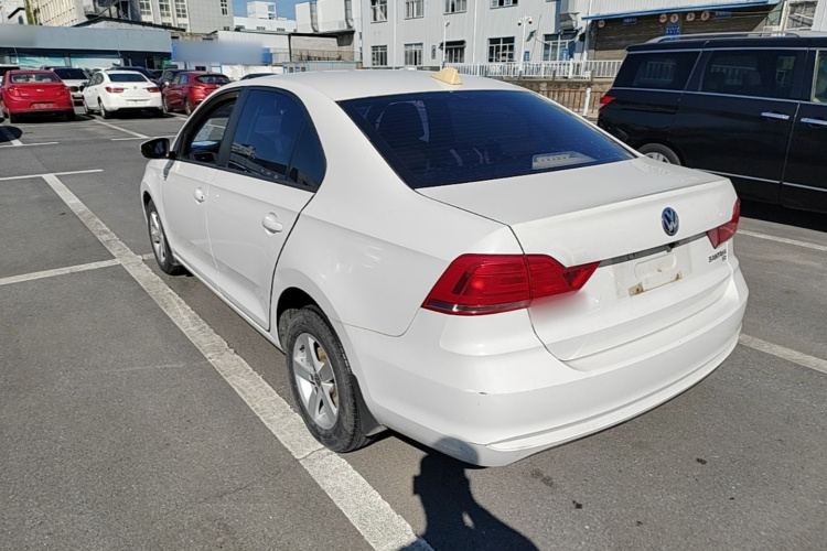 Volkswagen Santana 2017 car image #7