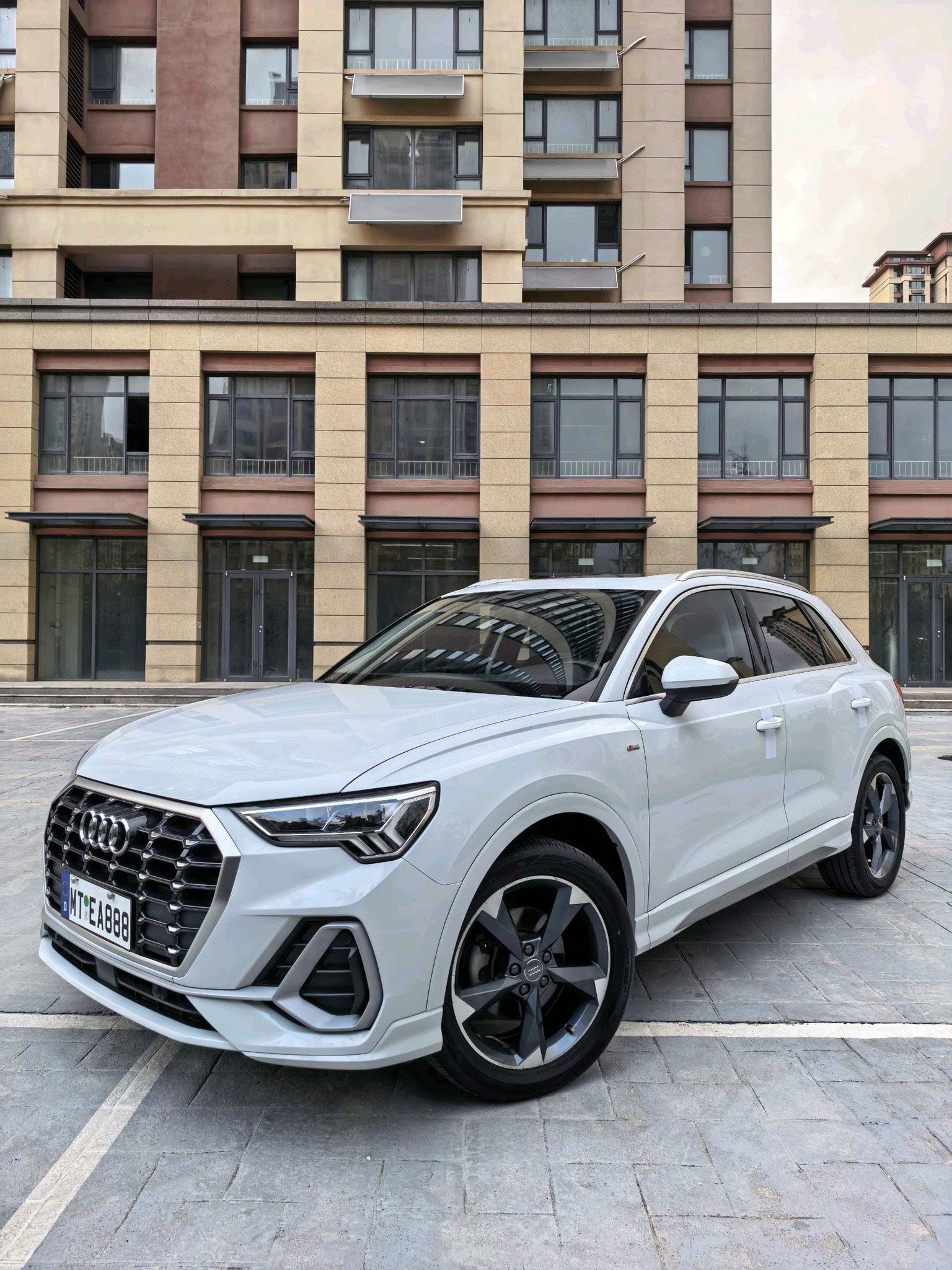 2020 2020 car image