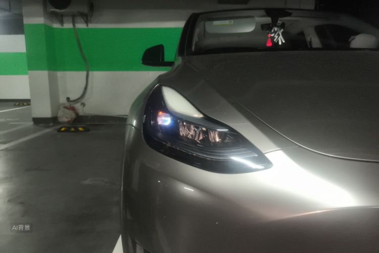 Tesla Model Y 2024 car image #8
