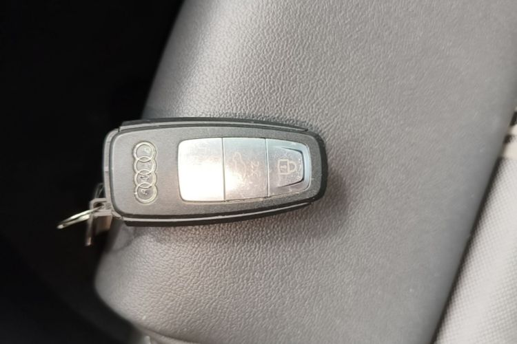 Audi A3 2024 immagine di auto #9