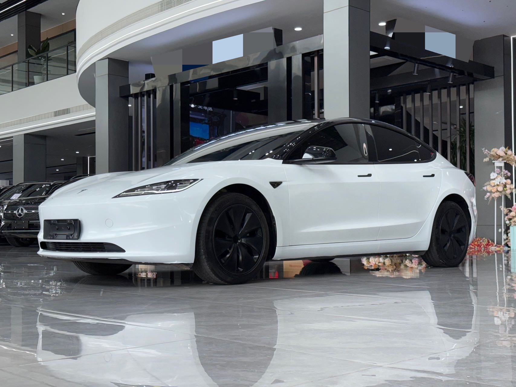 Tesla Model Y 2024 car image 