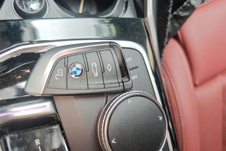 BMW 3 Series 2024 #10 BMW 3 Series 2024 car image #10