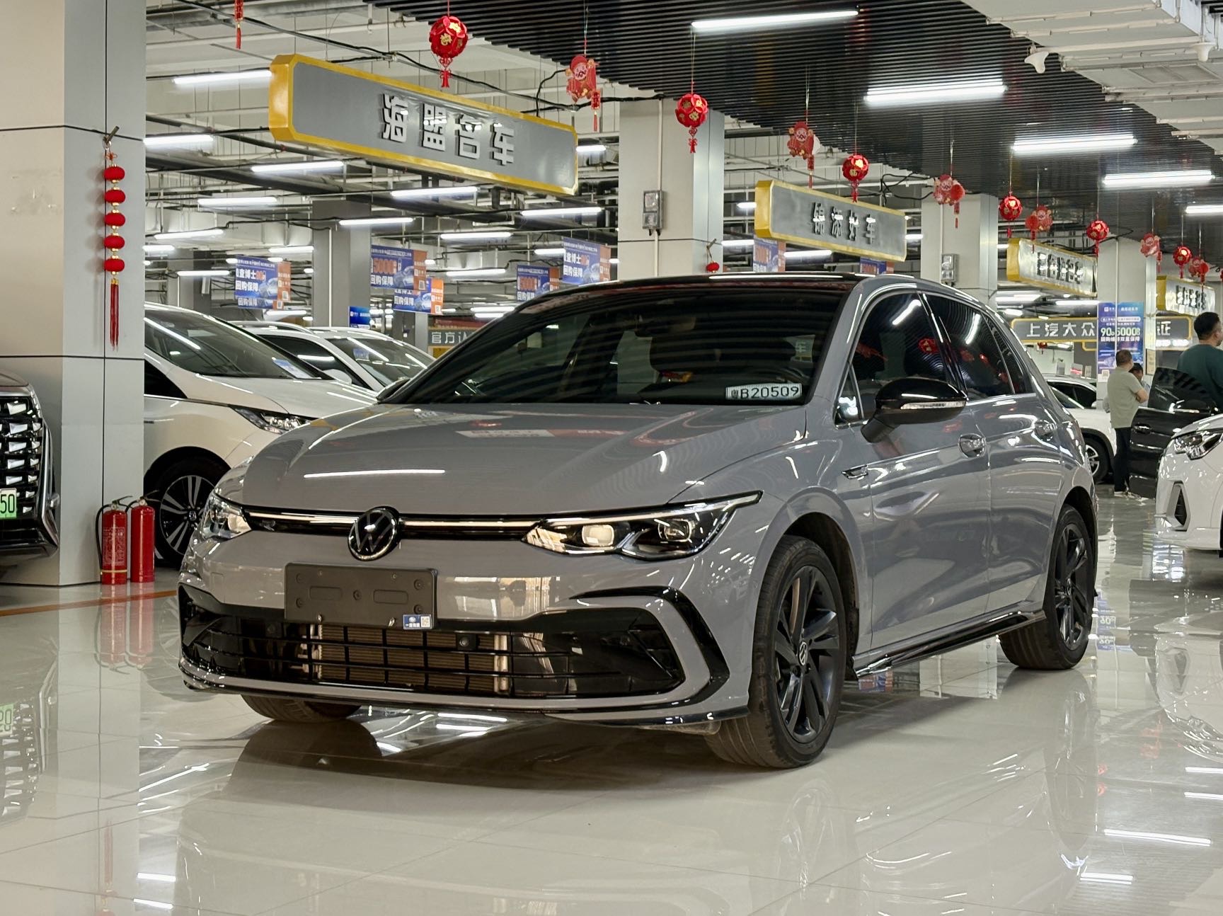 Volkswagen Golf 2022 car image 