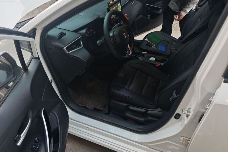 Toyota Corolla 2024 car image #13