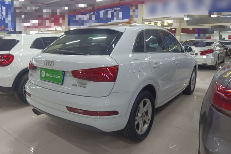 Audi Q3 2019 car image #5