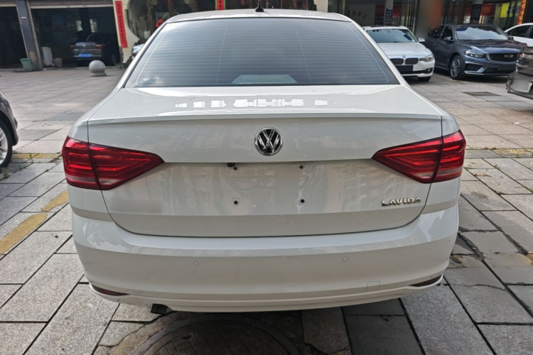 Volkswagen Lavida 2019 #6 Volkswagen Lavida 2019 car image #6