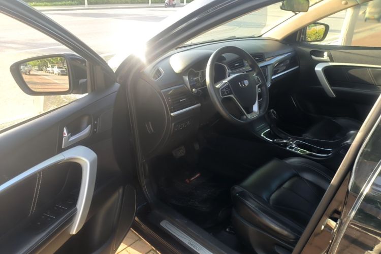 GEELY Emgrand 2017 car image #16