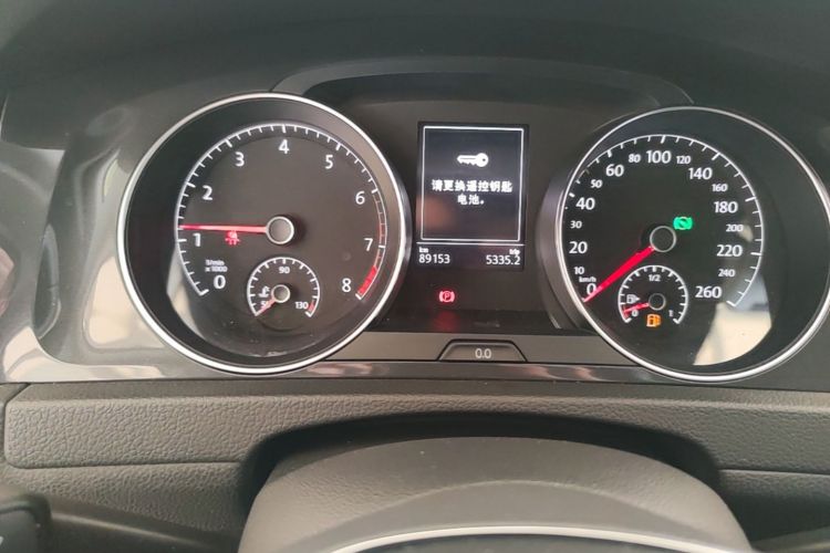 Volkswagen Golf 2020 car image #12