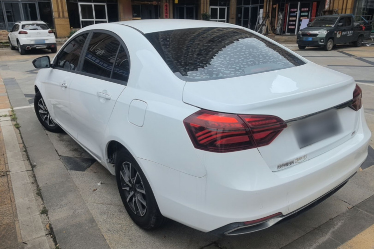 GEELY Emgrand 2019 car image #5