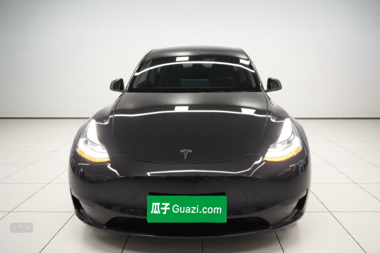 Tesla Model Y 2024 #3 Tesla Model Y 2024 car image #3