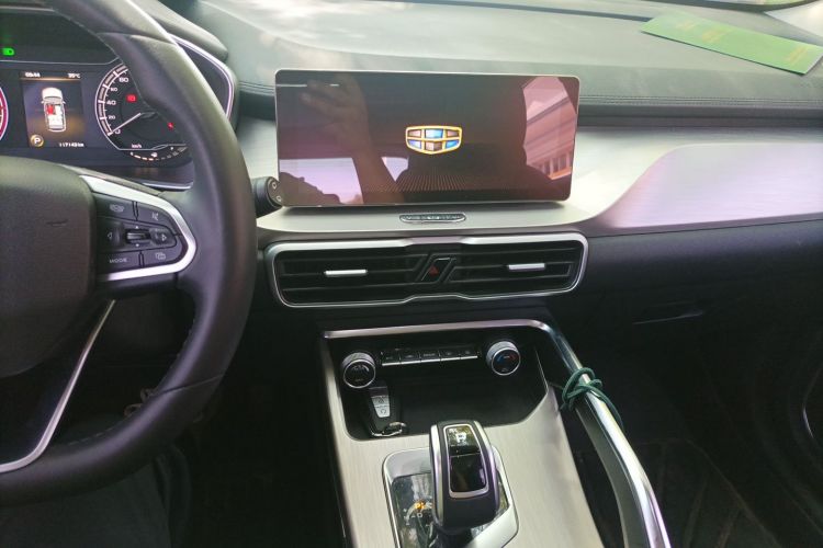 GEELY Coolray 2019 car image #13
