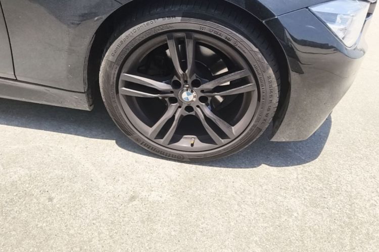 BMW 3 Series 2017 car image #9