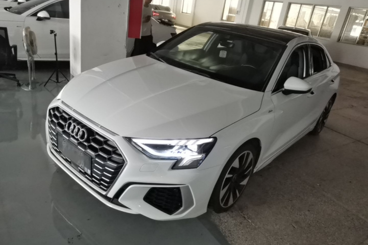 Audi A3 2024 car image #2