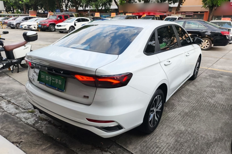 GEELY Emgrand 2024 immagine di auto #7