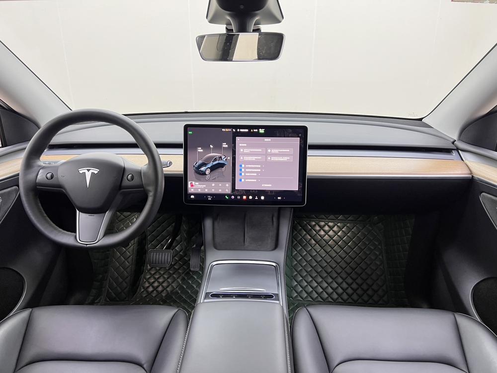 Tesla Model Y 2022 #19 Tesla Model Y 2022 car image #19
