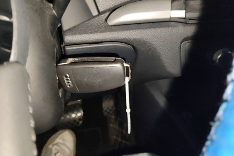 Audi A3 2019 car image #11