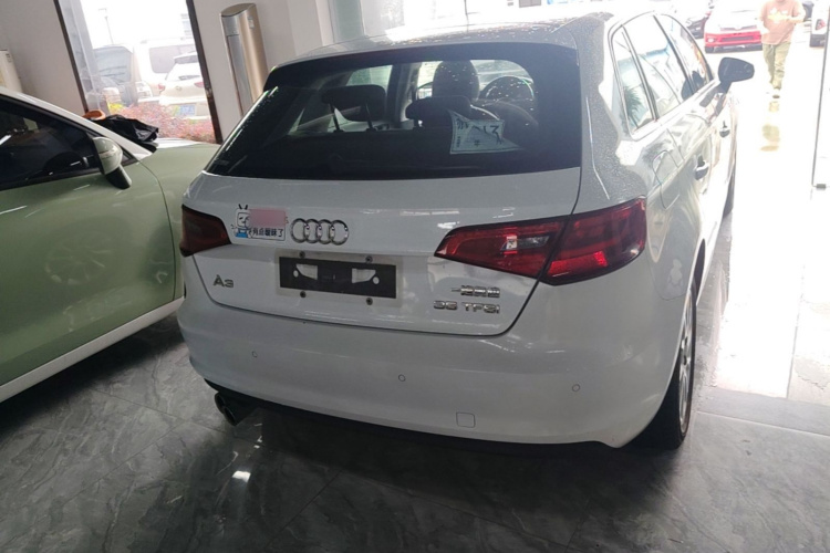 Audi A3 2015 car image #4