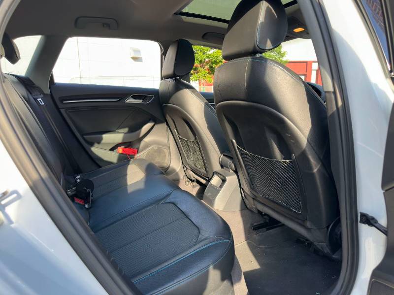 Audi A3 2018 car image #9